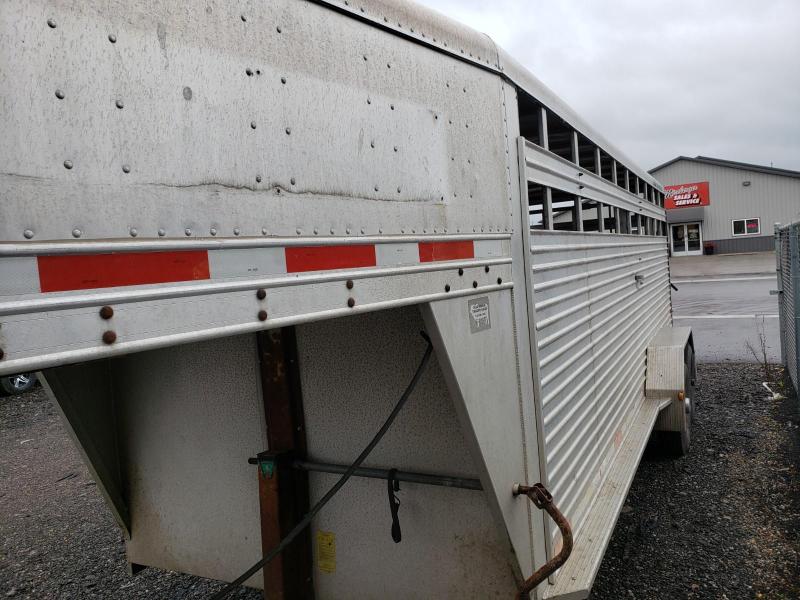 2001 Featherlite 7x20 2001 Featherlite 7x20