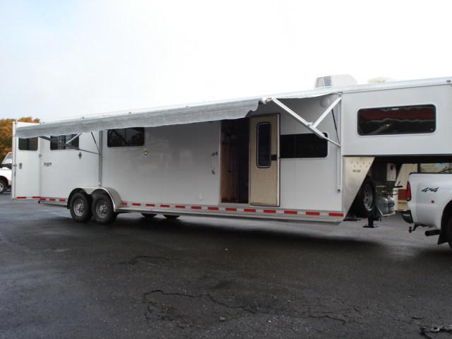 2008 Shadow Trailers GN 4H SL LQ Horse Trailer 2008 Shadow Trailers GN 4H SL LQ Horse Trailer