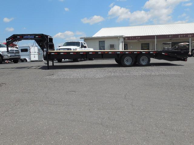 2016 Load Trail 102 x 26 Equipment Trailer 2016 Load Trail 102 x 26 Equipment Trailer