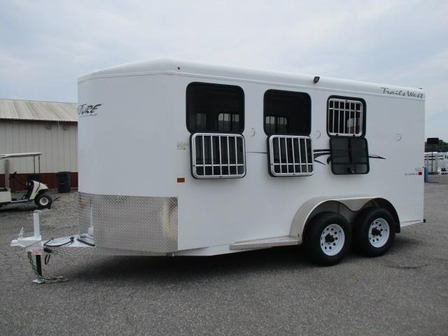 2020 Trails West Manufacturing Adventure MXII 3H SL BP Horse Trailer 2020 Trails West Manufacturing Adventure MXII 3H SL BP Horse Trailer