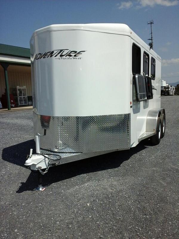 2020 Trails West Manufacturing Adventure MX II 3H SL BP Horse Trailer 2020 Trails West Manufacturing Adventure MX II 3H SL BP Horse Trailer