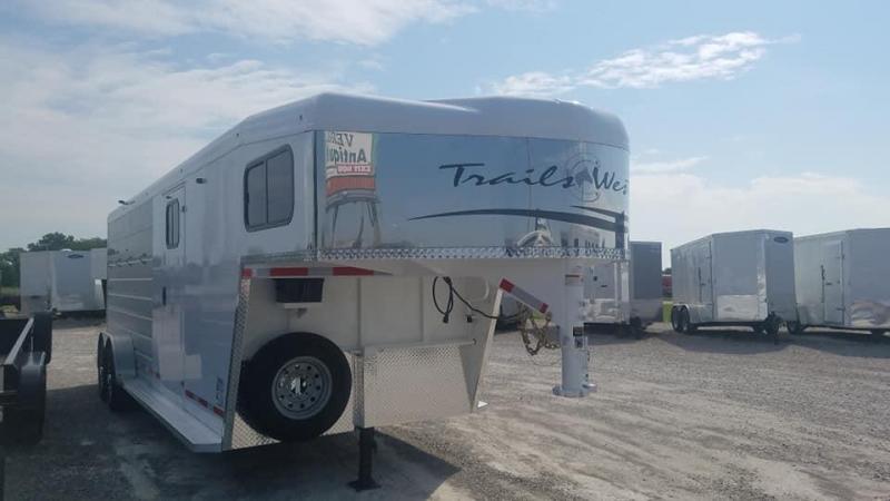 2020 Trails West Manufacturing 4 Horse Goose Neck Slant Load Horse Trailer 2020 Trails West Manufacturing 4 Horse Goose Neck Slant Load Horse Trailer