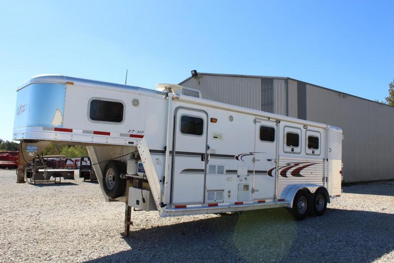 2005 Exiss Trailers XT-308 Horse Trailer 2005 Exiss Trailers XT-308 Horse Trailer