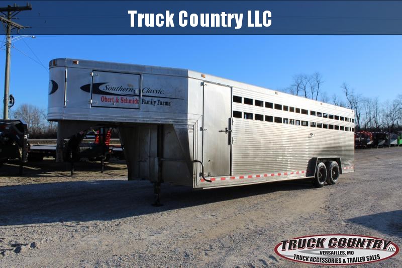 2001 Other 8x26 Southren Coach Livestock Trailer 2001 Other 8x26 Southren Coach Livestock Trailer