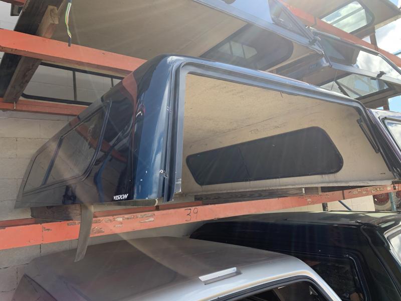 LEER 100R 8FT TRUCK TOPPER (SILVERADO/SIERRA 99-06) LEER 100R 8FT TRUCK TOPPER (SILVERADO/SIERRA 99-06)