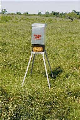 All Season Block Feeder - Hunting All Season Block Feeder - Hunting