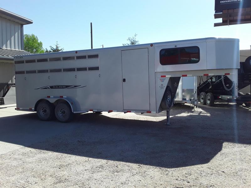 2014 Titan Trailers 4 HORSE AVALANCHE Horse Trailer 2014 Titan Trailers 4 HORSE AVALANCHE Horse Trailer