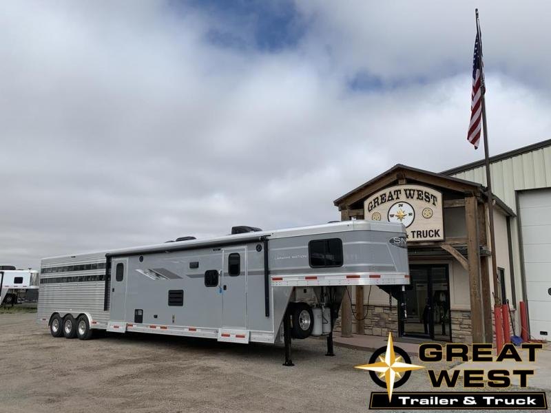 2020 SMC STOCK COMBO LQ SLE81613SSRT Horse Trailer 2020 SMC STOCK COMBO LQ SLE81613SSRT Horse Trailer