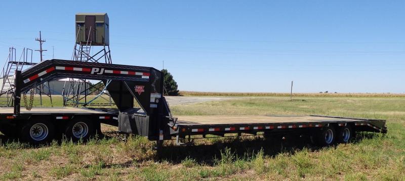 2020 PJ Trailers 102" x 32' Low-Profile Flatdeck with Duals 2020 PJ Trailers 102" x 32' Low-Profile Flatdeck with Duals