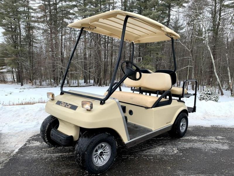 2006 Club Car DS GAS 4 Passenger Golf Car w/FOLD DOWN SEAT/LED LIGHTS 2006 Club Car DS GAS 4 Passenger Golf Car w/FOLD DOWN SEAT/LED LIGHTS