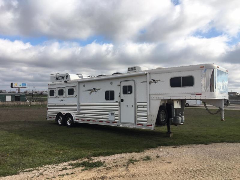 2013 Platinum Coach 3 Horse 12 ft SW Only 90 Hours on Generator Horse Trailer 2013 Platinum Coach 3 Horse 12 ft SW Only 90 Hours on Generator Horse Trailer