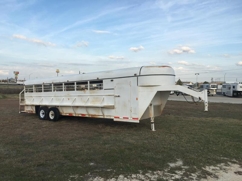 2005 Hughs 28 Ft Stock Combo Livestock Trailer 2005 Hughs 28 Ft Stock Combo Livestock Trailer
