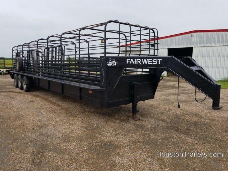1993 Fair West 32 ft Gooseneck Livestock Trailer 8101 1993 Fair West 32 ft Gooseneck Livestock Trailer 8101