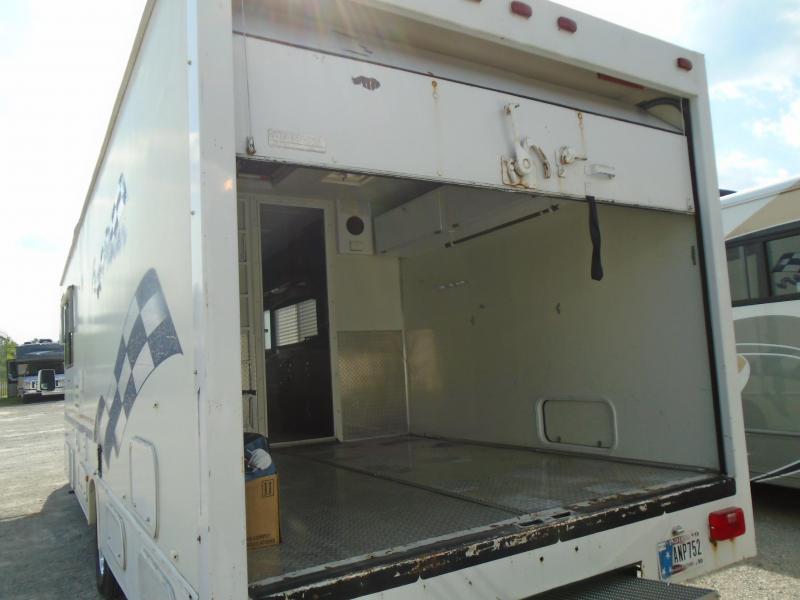 2000 Coachmen FUN MOVER 31C RV / 9ftToyBox 2000 Coachmen FUN MOVER 31C RV / 9ftToyBox