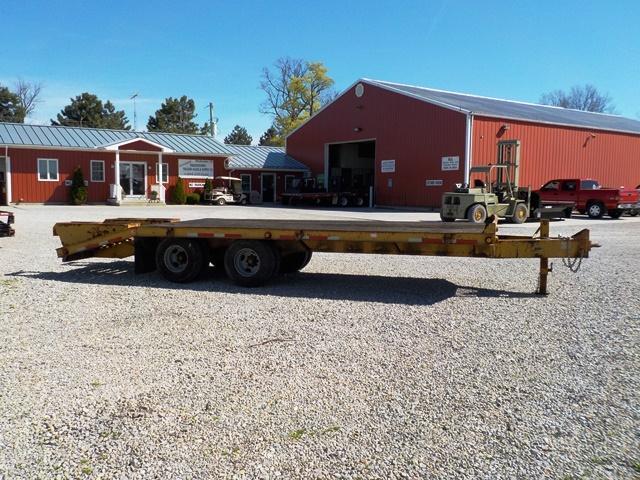 2000 Belshe T-9 2EP Equipment Trailer - **USED** 2000 Belshe T-9 2EP Equipment Trailer - **USED**
