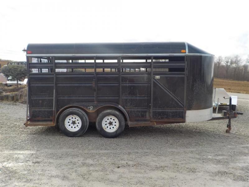 2010 Ponderosa Trailers 40424 Livestock Trailer 2010 Ponderosa Trailers 40424 Livestock Trailer