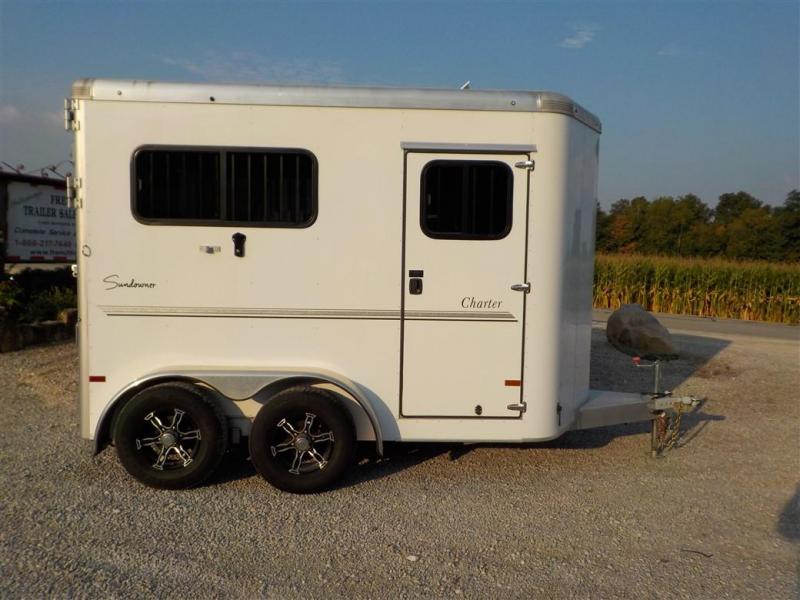 2018 Sundowner Trailers SUNLITE CHARTER Livestock Trailer 2018 Sundowner Trailers SUNLITE CHARTER Livestock Trailer