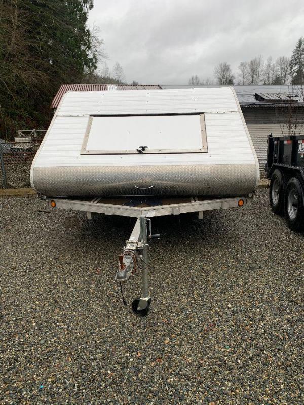 2006 Triton Trailers 5X8 Snowmobile Trailer 2006 Triton Trailers 5X8 Snowmobile Trailer