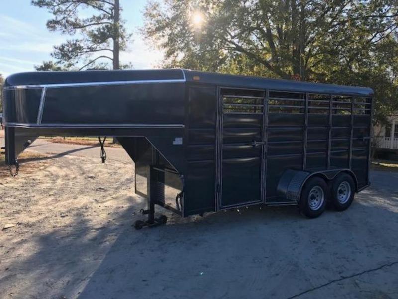 2018 Calico 3 Horse Gooseneck Trailer 2018 Calico 3 Horse Gooseneck Trailer