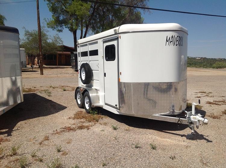 2020 Maverick 3 Horse Slant w/ Tack Room 2020 Maverick 3 Horse Slant w/ Tack Room