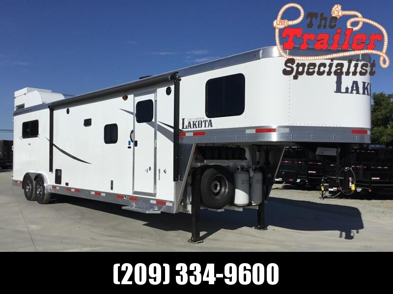 2020 Lakota Colt 3 horse 13ft shortwall 8 wide Horse Trailer 2020 Lakota Colt 3 horse 13ft shortwall 8 wide Horse Trailer