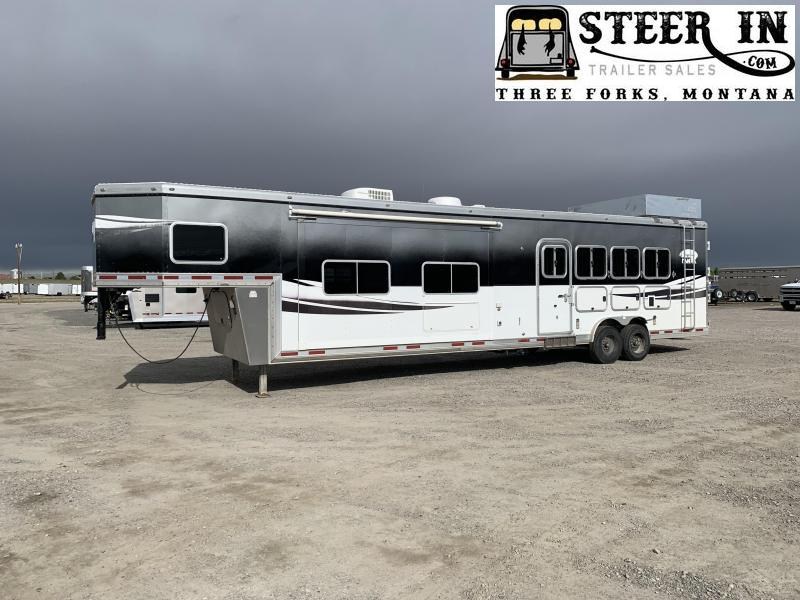 2008 Lakota 4H GN LQ Horse Trailer 2008 Lakota 4H GN LQ Horse Trailer
