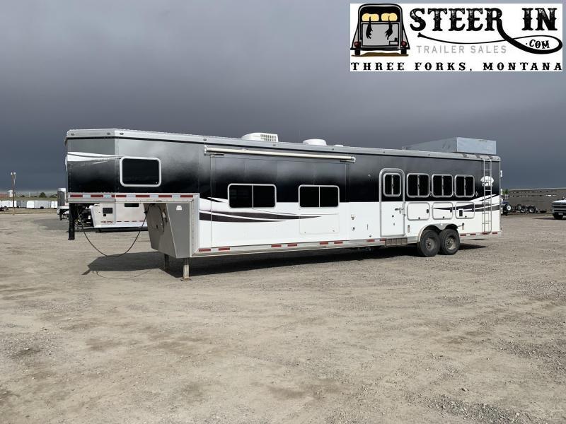 2008 Lakota 4H GN LQ Horse Trailer 2008 Lakota 4H GN LQ Horse Trailer