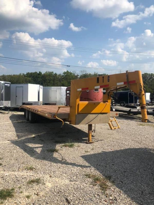 2011 22+6 Other Flatbed Trailer 2011 22+6 Other Flatbed Trailer