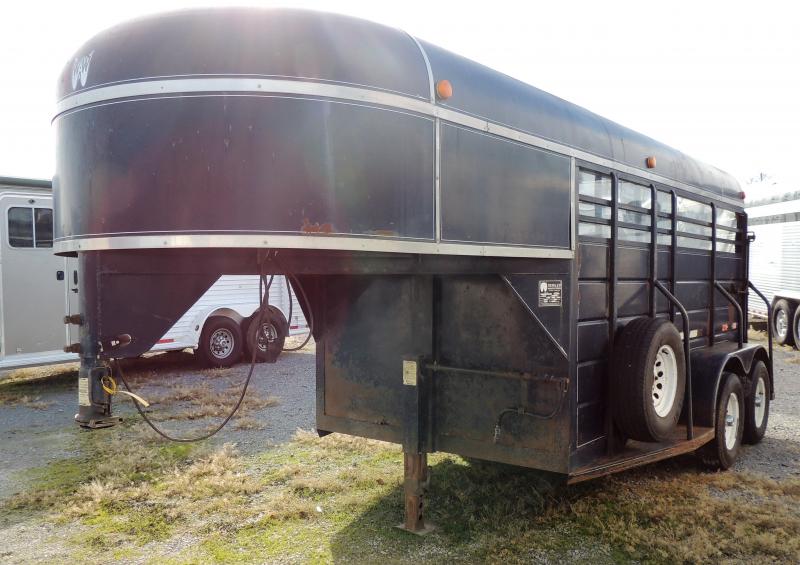 1999 W-W Trailer 12 Stock Trailer Horse Trailer 1999 W-W Trailer 12 Stock Trailer Horse Trailer