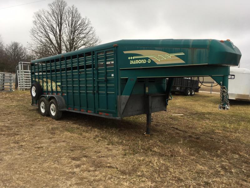 1994 Diamond D Gooseneck Livestock Trailer 1994 Diamond D Gooseneck Livestock Trailer