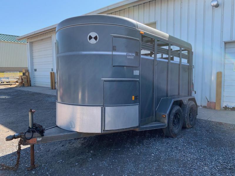 2000 CornPro 6x12 7K 2- Horse Trailer 2000 CornPro 6x12 7K 2- Horse Trailer