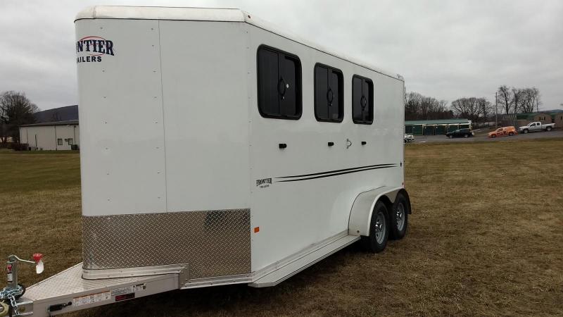 2018 Frontier Strider Series Combo 3 Horse Slant Horse Trailer 2018 Frontier Strider Series Combo 3 Horse Slant Horse Trailer