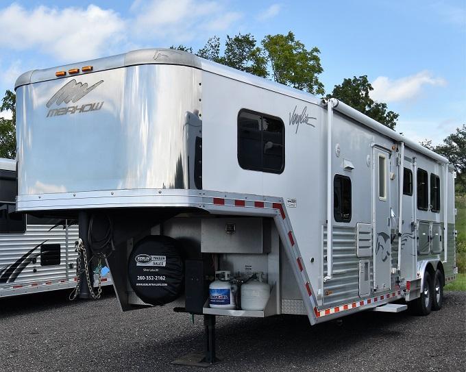 2007 Merhow Trailers 8311 Verylite Horse Trailer 2007 Merhow Trailers 8311 Verylite Horse Trailer