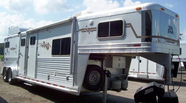 2005 Platinum Coach 2-H with LQ Horse Trailer 2005 Platinum Coach 2-H with LQ Horse Trailer