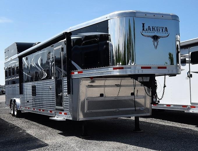 2020 Lakota Bighorn 8417 Horse Trailer 2020 Lakota Bighorn 8417 Horse Trailer
