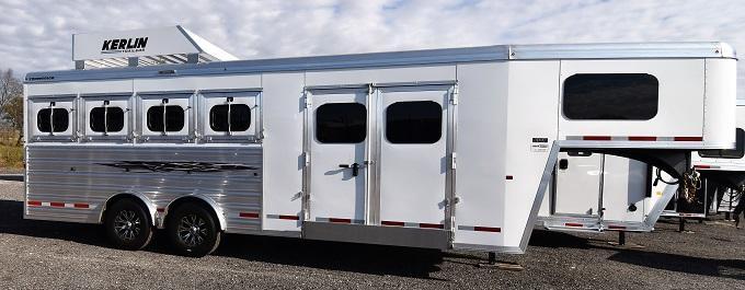 2020 Logan Coach Riot Double Door Side Tack Trainer Horse Trailer 2020 Logan Coach Riot Double Door Side Tack Trainer Horse Trailer