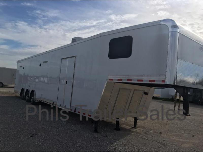 44 Bathroom Continental Trailers AUTOMASTER Car / Racing Trailer 44 Bathroom Continental Trailers AUTOMASTER Car / Racing Trailer