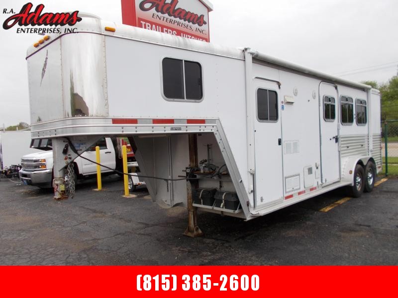2003 Featherlite FL8537-3H 3-Horse Trailer 2003 Featherlite FL8537-3H 3-Horse Trailer
