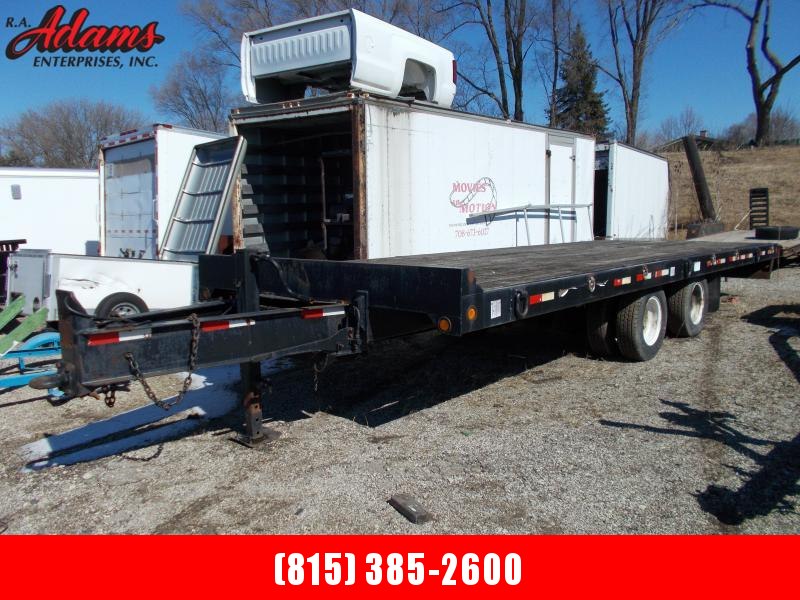 2000 Towmaster MISCFLATBED Equipment Trailer 2000 Towmaster MISCFLATBED Equipment Trailer