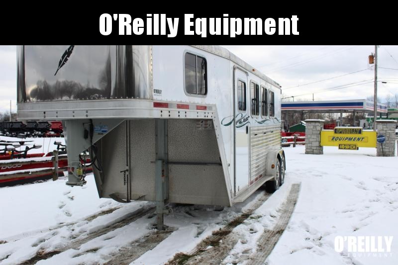 2006 Featherlite HORSE TRAILER Livestock Trailer 2006 Featherlite HORSE TRAILER Livestock Trailer