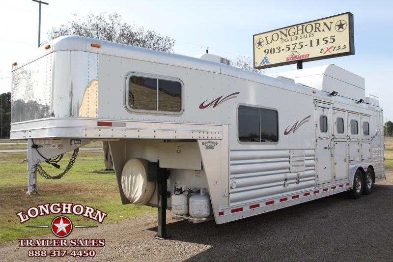 2015 Platinum Coach 4 Horse 10ft LQ with Haypod Horse Trailer 2015 Platinum Coach 4 Horse 10ft LQ with Haypod Horse Trailer