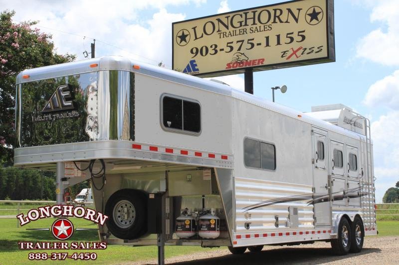 2020 Elite 3 Horse 10.8'' Shortwall with Generator 2020 Elite 3 Horse 10.8'' Shortwall with Generator