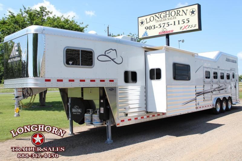 2019 Elite 5 Horse 15ft Shortwall Reverse Load with Slide 2019 Elite 5 Horse 15ft Shortwall Reverse Load with Slide