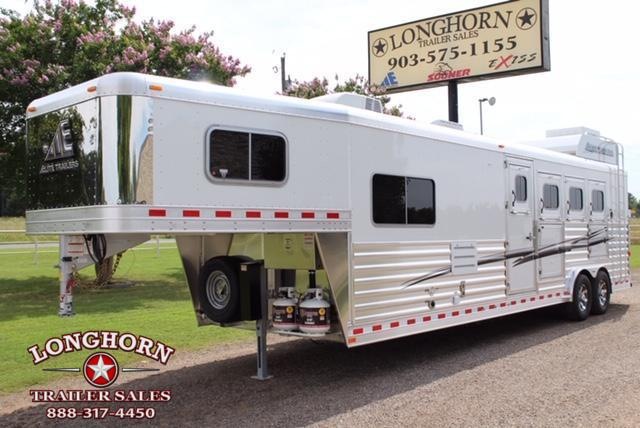 2020 Elite 4 Horse 10'8'' Shortwall by TrailBoss 2020 Elite 4 Horse 10'8'' Shortwall by TrailBoss