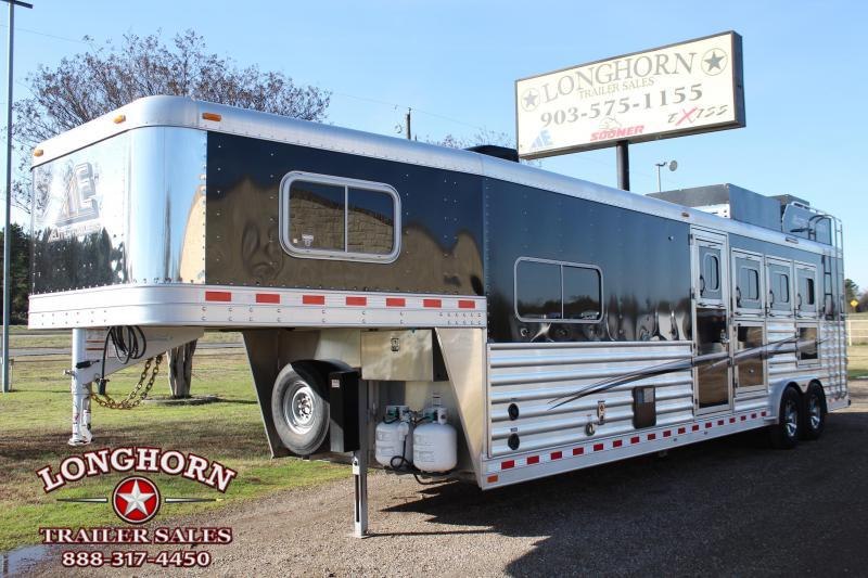 2018 Elite Trailers 4 Horse 10.8ft Shortwall with Generator Horse Trailer 2018 Elite Trailers 4 Horse 10.8ft Shortwall with Generator Horse Trailer
