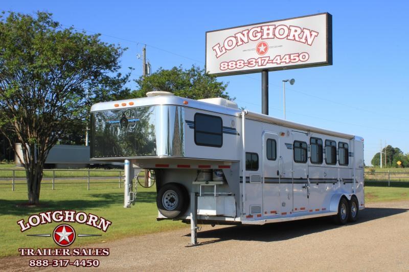 2005 Adam 4 Horse 7' Living Quarter 2005 Adam 4 Horse 7' Living Quarter