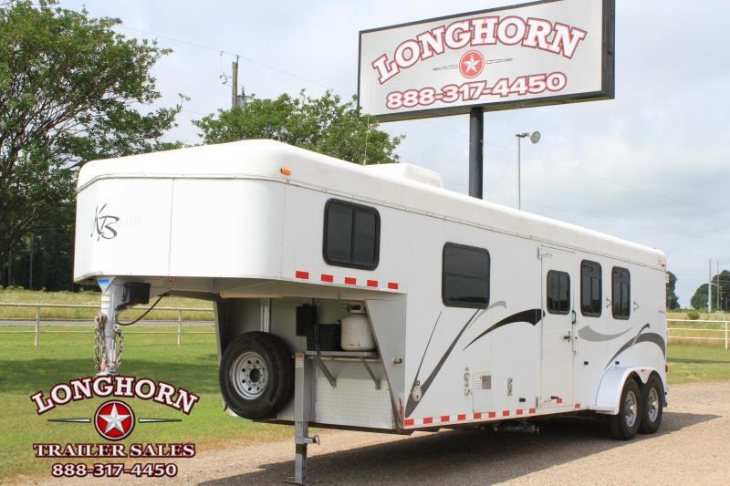 2006 Kiefer Built 3 Horse with 8ft Living Quarter 2006 Kiefer Built 3 Horse with 8ft Living Quarter