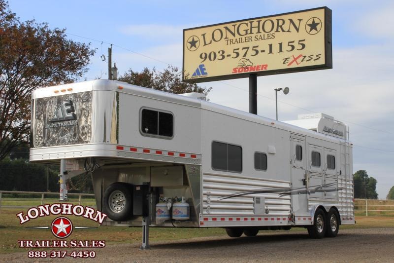 2020 Elite Trailers 3 Horse 12.8ft Shortwall wiith Generator Horse Trailer 2020 Elite Trailers 3 Horse 12.8ft Shortwall wiith Generator Horse Trailer