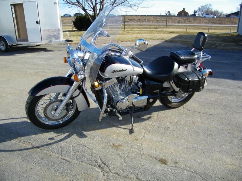 2004 Honda Shadow 750 Motorcycle 2004 Honda Shadow 750 Motorcycle
