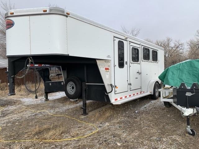 2009 Sundowner Sunlite Stampede SL 3 Horse Trailer 2009 Sundowner Sunlite Stampede SL 3 Horse Trailer